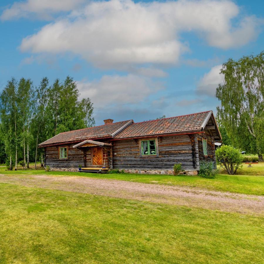 Traditionell Timmerstuga - Mora, Gesunda Solleron Luaran gambar